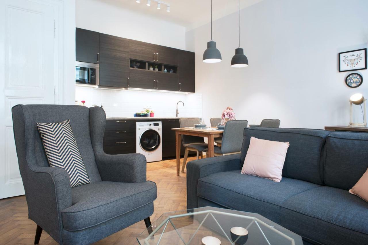 Kent Ridge Loft Apartment ปราก ภายนอก รูปภาพ