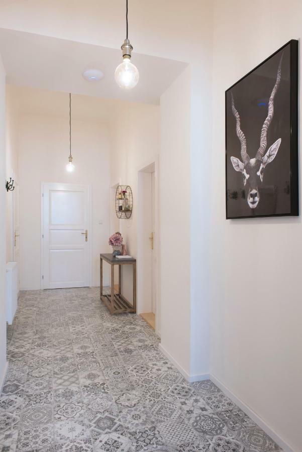 Kent Ridge Loft Apartment ปราก ภายนอก รูปภาพ