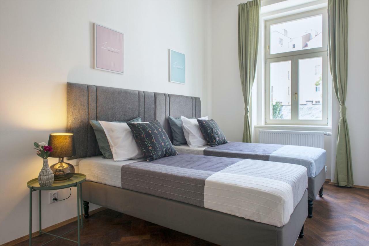 Kent Ridge Loft Apartment ปราก ภายนอก รูปภาพ